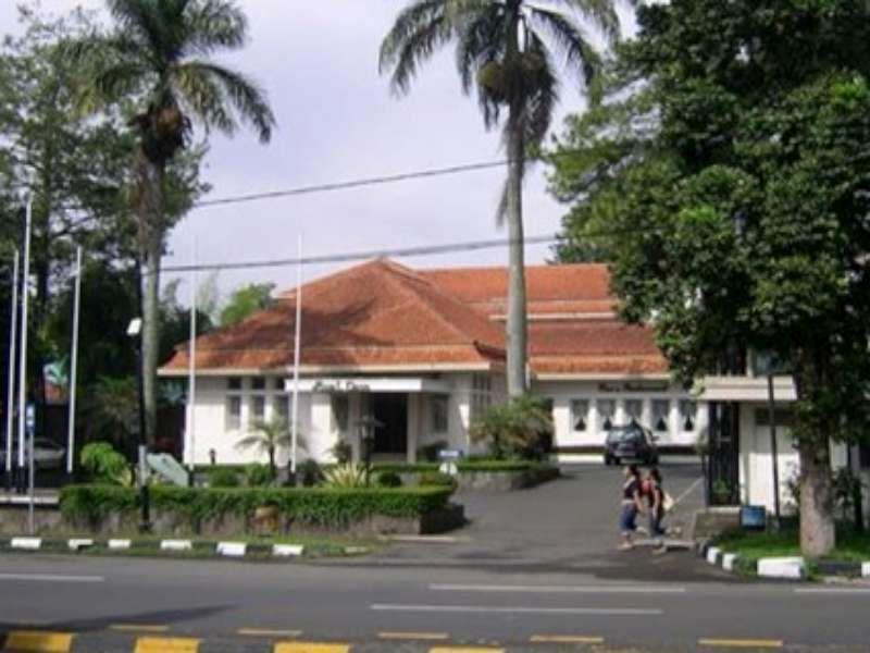 Hotel Royal Dago Bandung Exterior foto